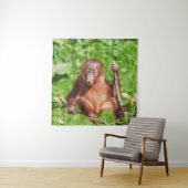 登山オランウタンベビー タペストリー (インサイチュ)