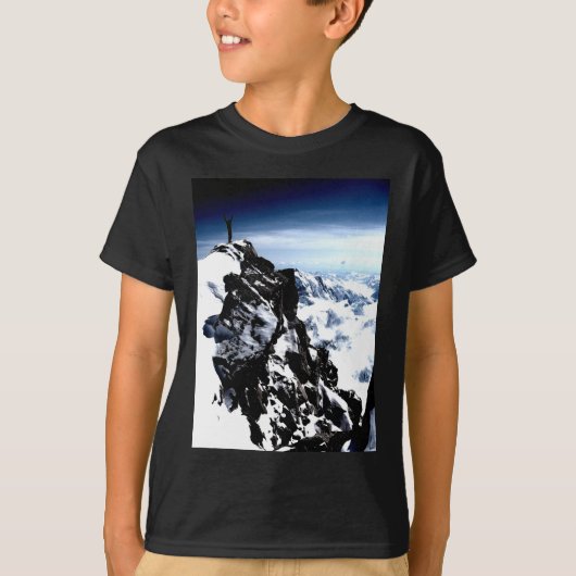 登山家達成雪の冬 Tシャツ (正面)