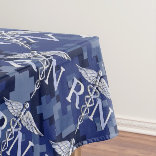 登録ナースRNシルバーカドゥセウス海軍ブルー迷彩柄 テーブルクロス (インサイチュ)