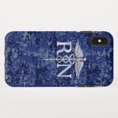 登録ナースRNシルバーカドゥセウス海軍ブルー迷彩柄 Case-Mate iPhoneケース (裏面(横))