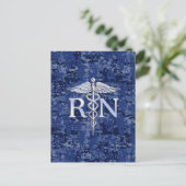 登録ナースRNシルバーカドゥセウス海軍迷彩柄 ポストカード (スタンド正面)