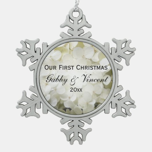 白あじさい花初めてのクリスマス結婚ズ スノーフレークピューターオーナメント (正面)