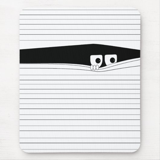 白いおもしろいブラインドの後ろを見ている目 マウスパッド (正面)