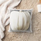 白いおよび灰色のカボチャアクセントの枕装飾用クッション クッション (ブランケット)