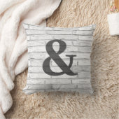 白いおよび灰色の煉瓦国のアンパーサンド クッション (ブランケット)