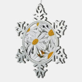白いかわいらしデイジーのクリスマス装飾 スノーフレークピューターオーナメント (右)