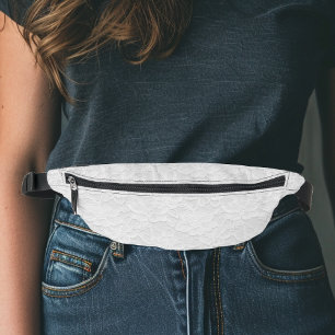 白いかわいらしレースは繊細に見える ファニーパック