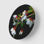 白いさくらんぼの花の写真 ラウンド壁時計 (傾斜)