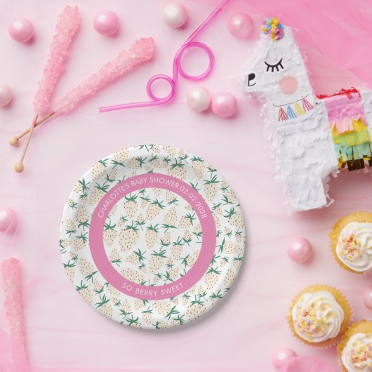白いちごキュートなパイネリカスタムーのベビーシャワー ペーパープレート (パーティー)