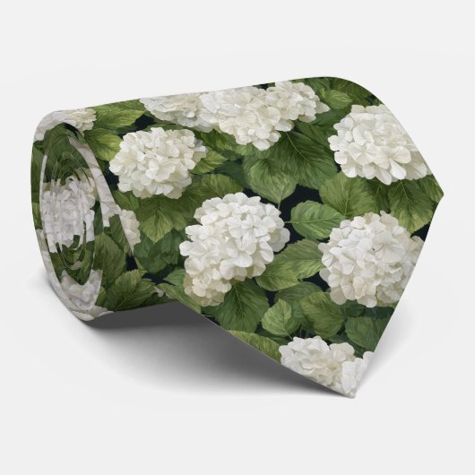 白いアジサイの花と緑の葉のパターン ネクタイ (ロール)