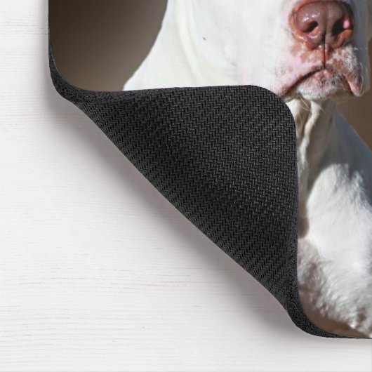 白いアメリカのピットブルテリアの救助犬 マウスパッド (コーナー)