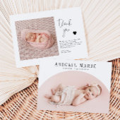 白いアーチ型フレームの誕生発表カード 案内状