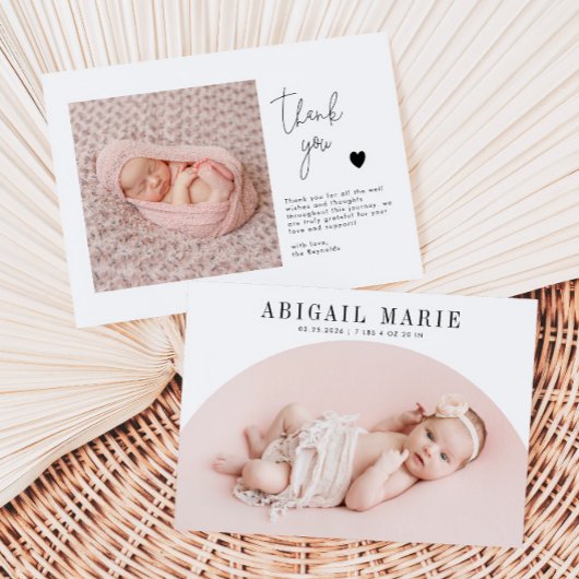 白いアーチ型フレームの誕生発表カード 案内状