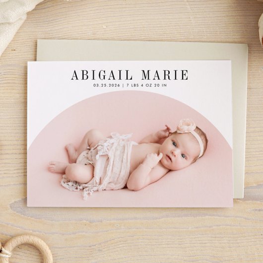 白いアーチ型フレームの誕生発表カード 案内状