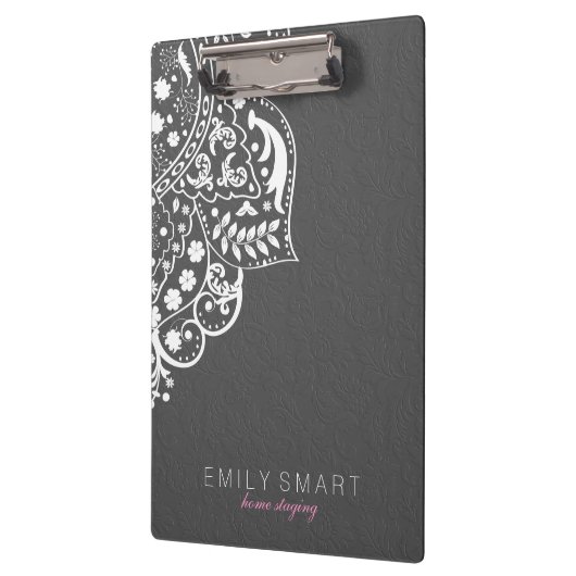 白いエレガントフローラレースのグレーのダマスク クリップボード (左)