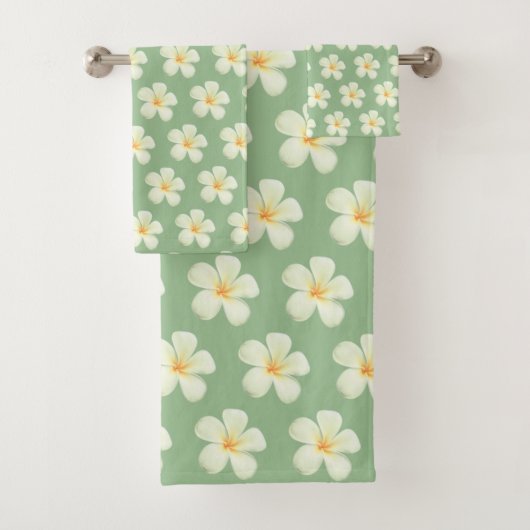 白いエレガントプルメリアの花を緑に バスタオルセット (インサイチュ)