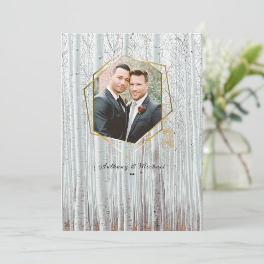 白いエレガント樺の木の木に写真を追加 招待状 (スタンド正面)