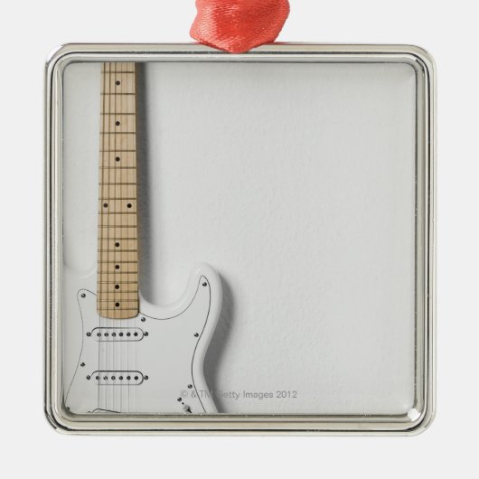 白いエレキギター3 メタルオーナメント (正面)