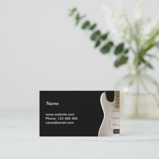 白いエレキギター 名刺 (スタンド正面)