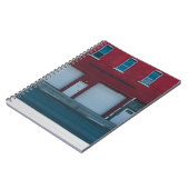 白いガレージのドアが昼間に閉められる ノートブック (左側)