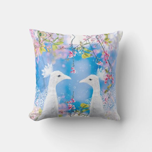 白いクジャクと咲く桜/ロマンチックな愛 クッション (正面)