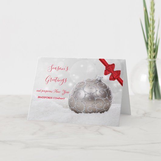 白いクリスマスボール、赤い弓、あいさつ企業のい シーズンカード (正面)