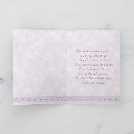 白いクロッカスが付いている義理の娘のバースデー・カード カード (内部)