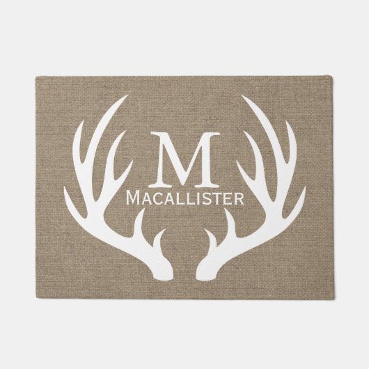 白いシカの木びき台の(雄ジカの)枝角及びフェイクなバーラップの姓 ドアマット (正面)
