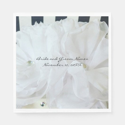 白いシルクの花(背ストライプの景) スタンダードランチョンナプキン (正面)