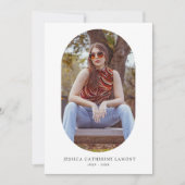 白いシンプルピンクのハート葬儀オーバルフォトウェイク サンキューカード (正面)