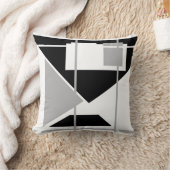 白いジオメトリ上の黒いグレーの三角形抽象芸術 クッション (ブランケット)