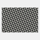 白いスイレンと黒い背景 – フローラ ラッピングペーパーシート (正面)