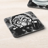 白いスカルの/wのガスマスク コースター (左側)