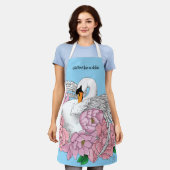 白いスワンピンクの花 エプロン (着用した状態)