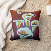 白いタラのユリ芸術的が花を茶色に切る クッション (ブランケット)