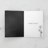 白いタンポポのブーケをチョーク感謝していボードに カード (内部)