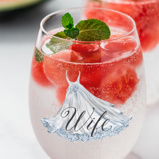 白いダスティブルー結婚の妻のためのドレス ステムなしワイングラス