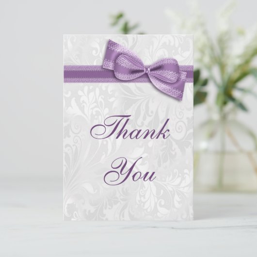 白いダマスク織およびフェイクな弓は感謝していしています サンキューカード (スタンド正面)