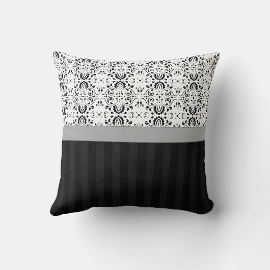 白いダマスク織の黒はモノグラムと縞で飾り、 クッション (裏面)