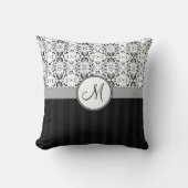 白いダマスク織の黒はモノグラムと縞で飾り、 クッション (正面)