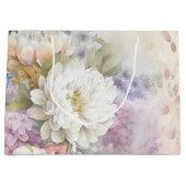白いダリアに紫と青のアクセント ラージペーパーバッグ (正面)