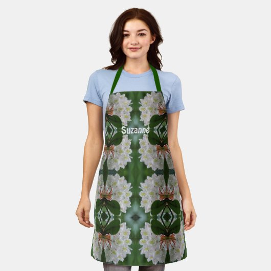 白いツツツジの雨粒のパーソナライズされた花 エプロン (着用した状態)