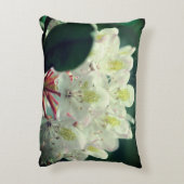 白いツツツジの雨粒の花 アクセントクッション (裏面(縦))