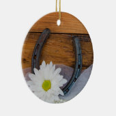 白いデイジーと馬蹄地方の結婚式 セラミックオーナメント (右)