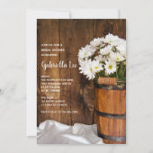 白いデイジーの木桶が飾る農村の結婚前祝賀会 招待状 (正面)