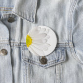 白いデイジーの花の背景によってカスタマイズデイジー 缶バッジ (インサイチュ)