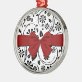 白いデイジーの花模様の黒 メタルオーナメント (左)