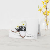 白いデイジー母の日とレトロなサドルシューズ カード (黄色い花)