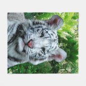 白いトラ フリースブランケット (正面(横))