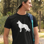 白いドイツの羊飼いの犬のシルエット Tシャツ